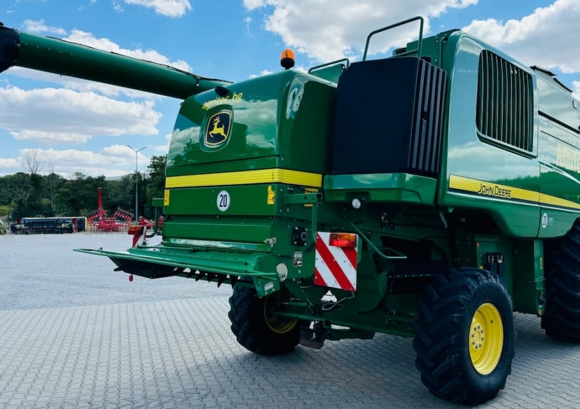 John Deere T670i HillMaster + 630R