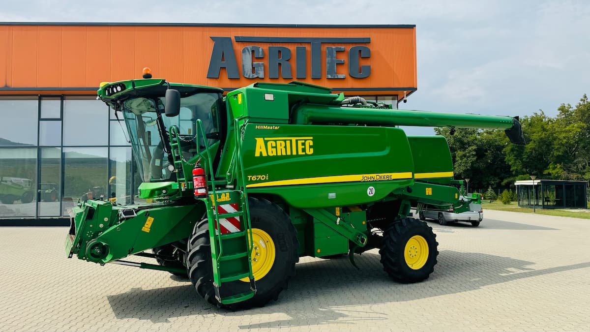 John Deere T670i HillMaster + 630R